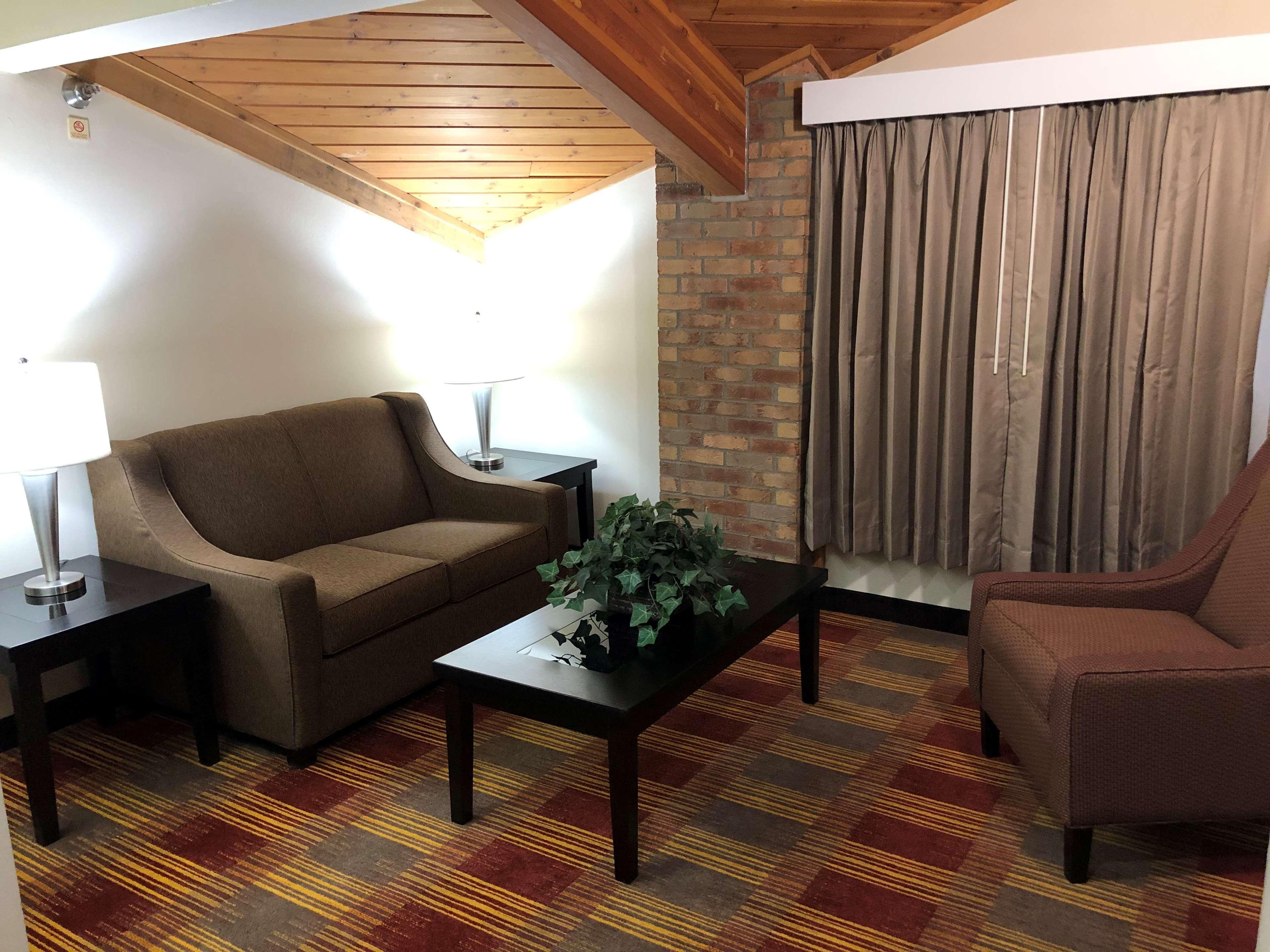 Best Western Lakewood Inn Hebron Exterior foto