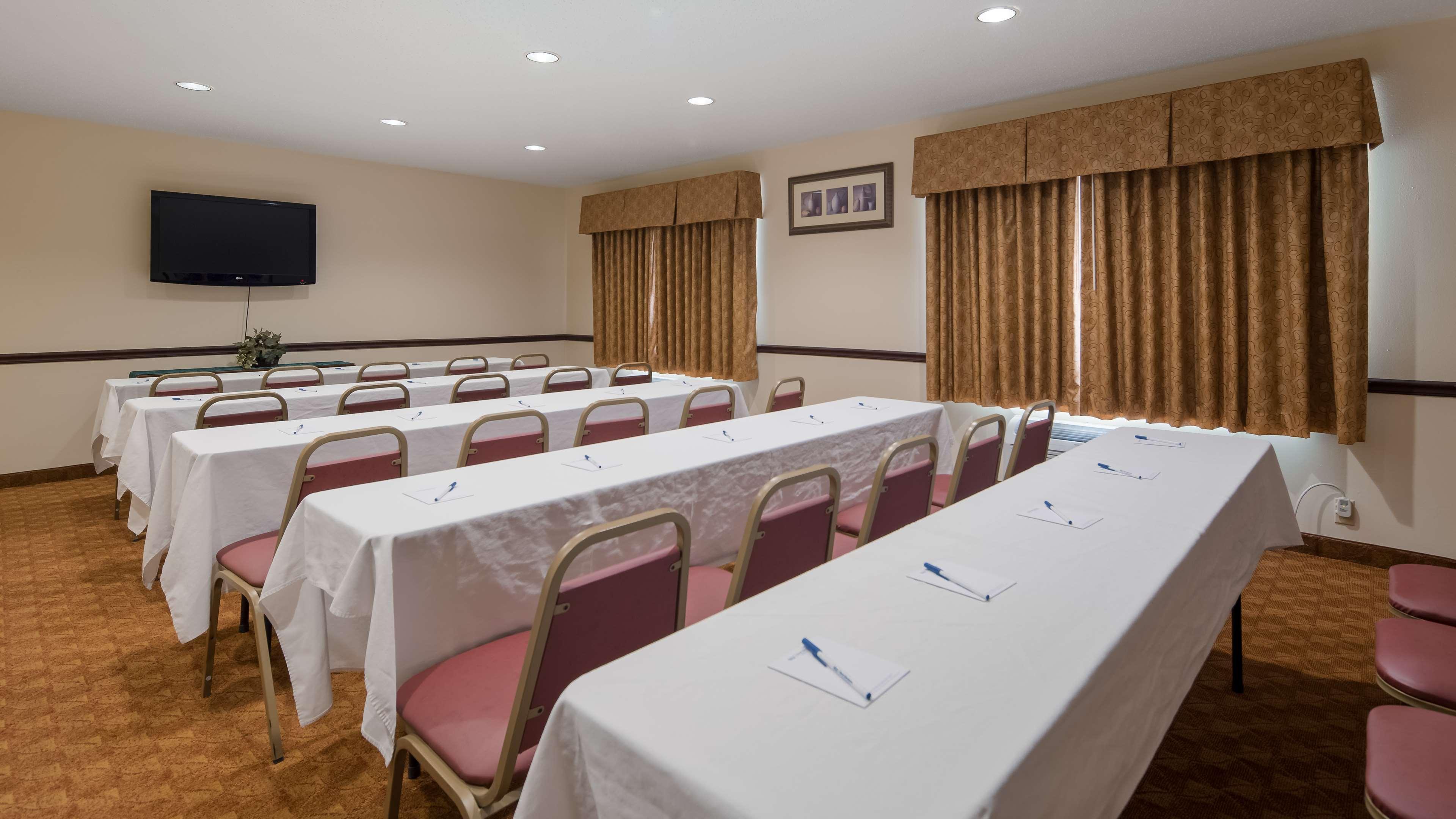 Best Western Lakewood Inn Hebron Exterior foto