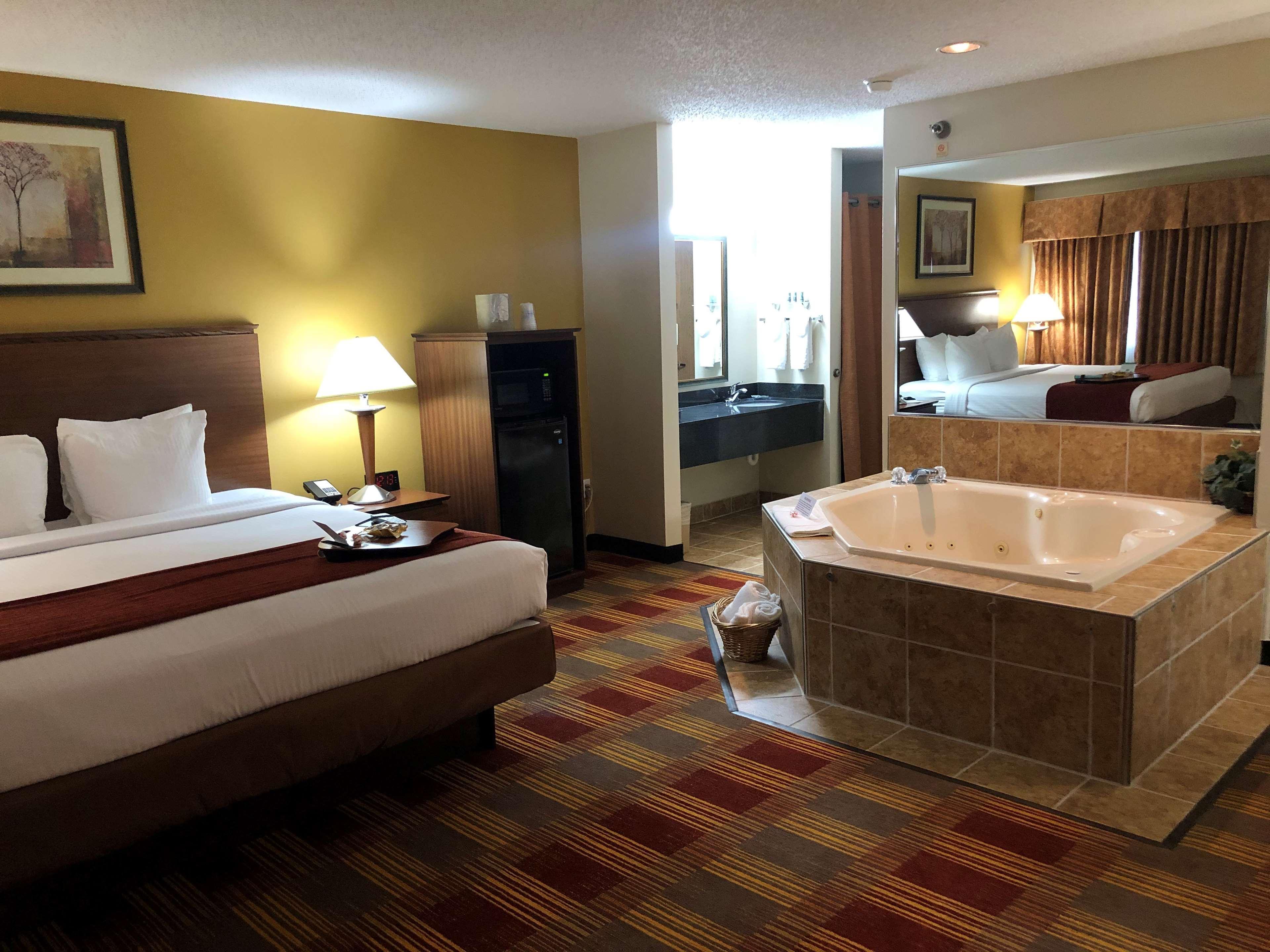 Best Western Lakewood Inn Hebron Exterior foto