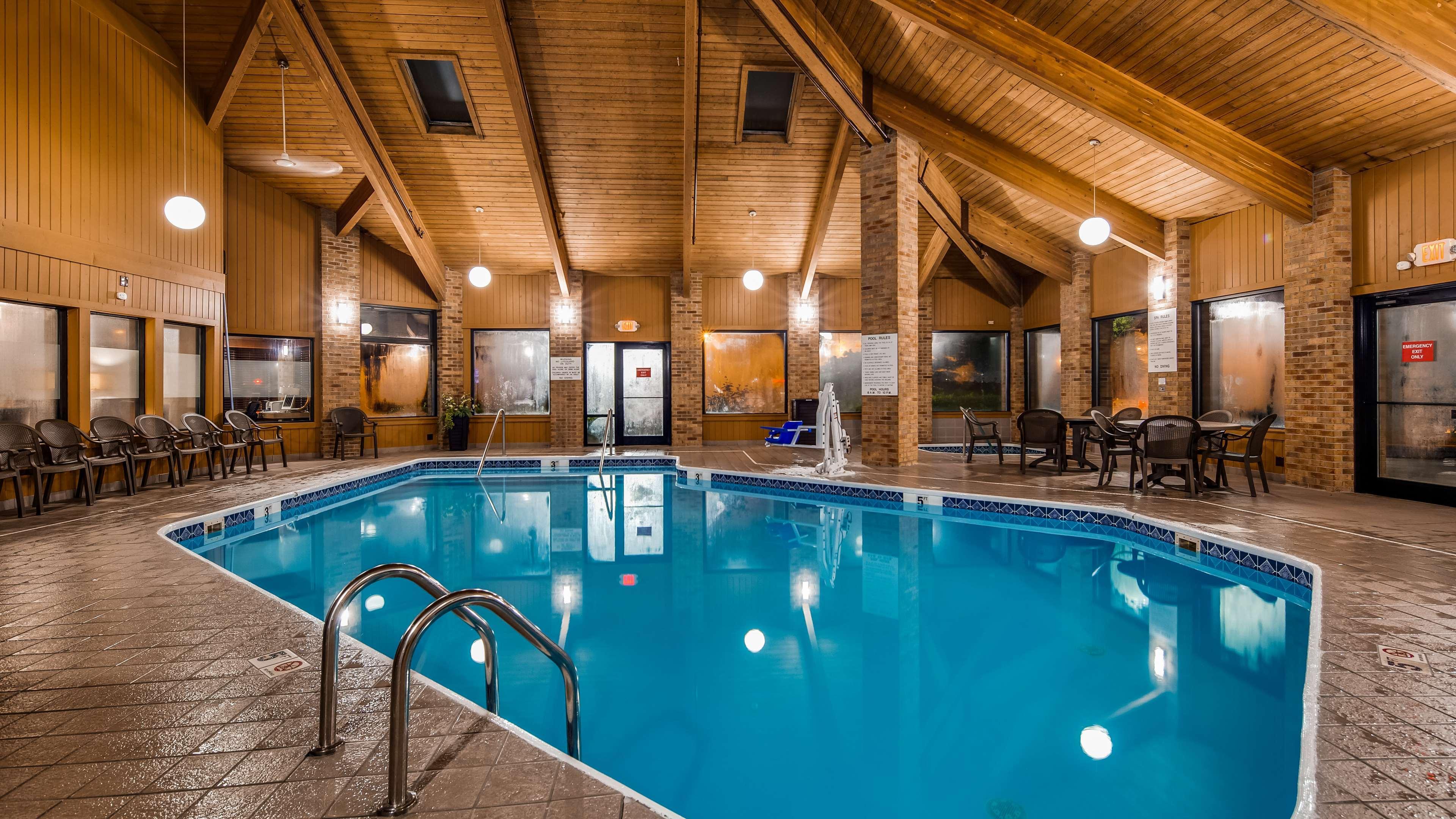 Best Western Lakewood Inn Hebron Exterior foto